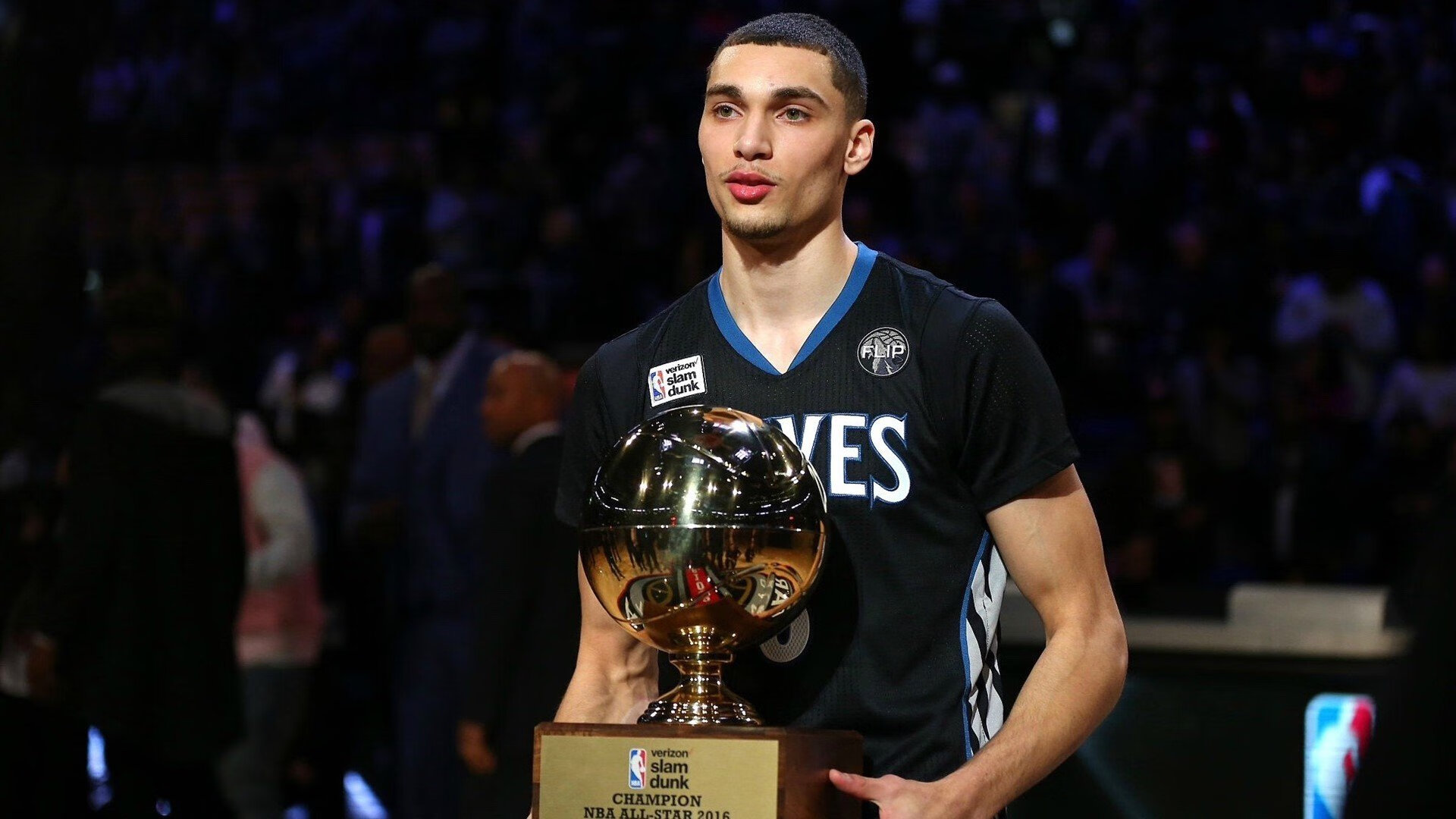 NBA联盟赛事观众体验提升策略研究，nba观众席屏幕